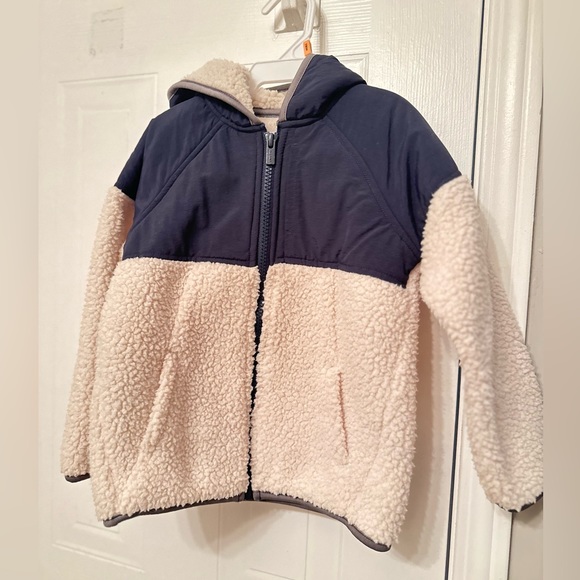 Old Navy Unisex cozy Sherpa Zip Jacket with hoodie.Size 3T. White&blue - Picture 6 of 6